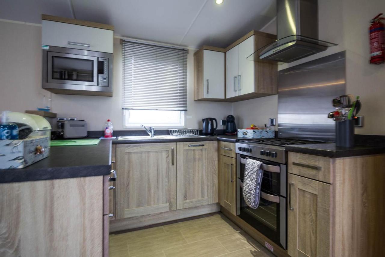 6 Berth Caravan With Wifi At Wells-Next-The-Sea In Norfolk Ref 72032T Hotel Екстериор снимка