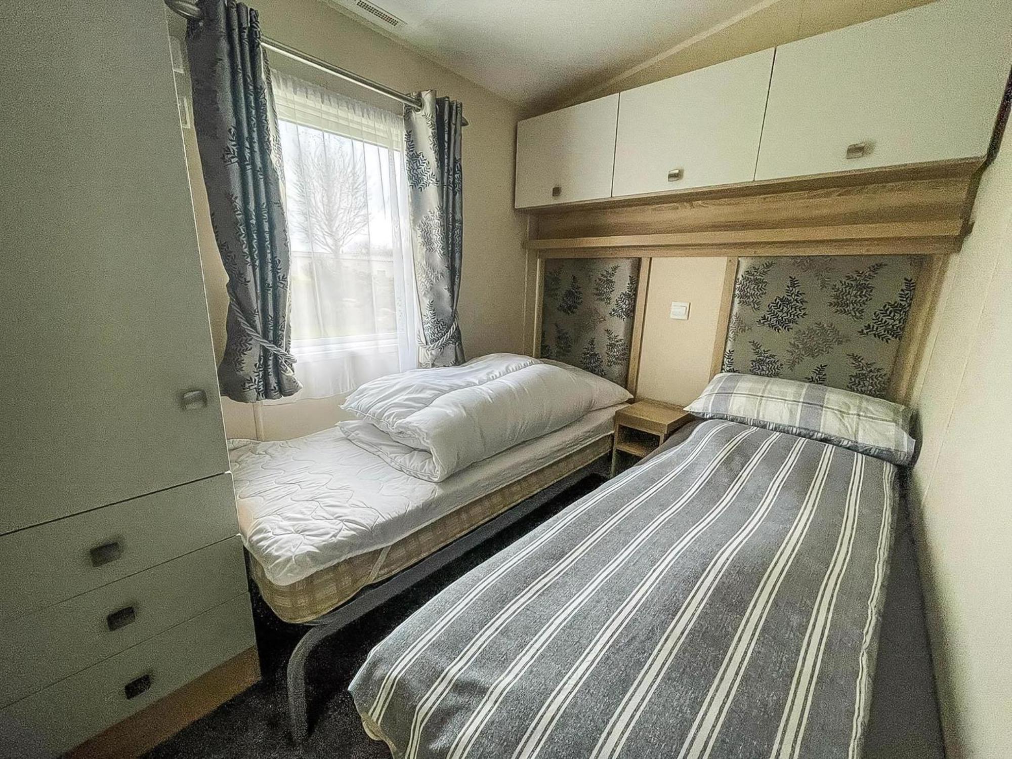 6 Berth Caravan With Wifi At Wells-Next-The-Sea In Norfolk Ref 72032T Hotel Екстериор снимка