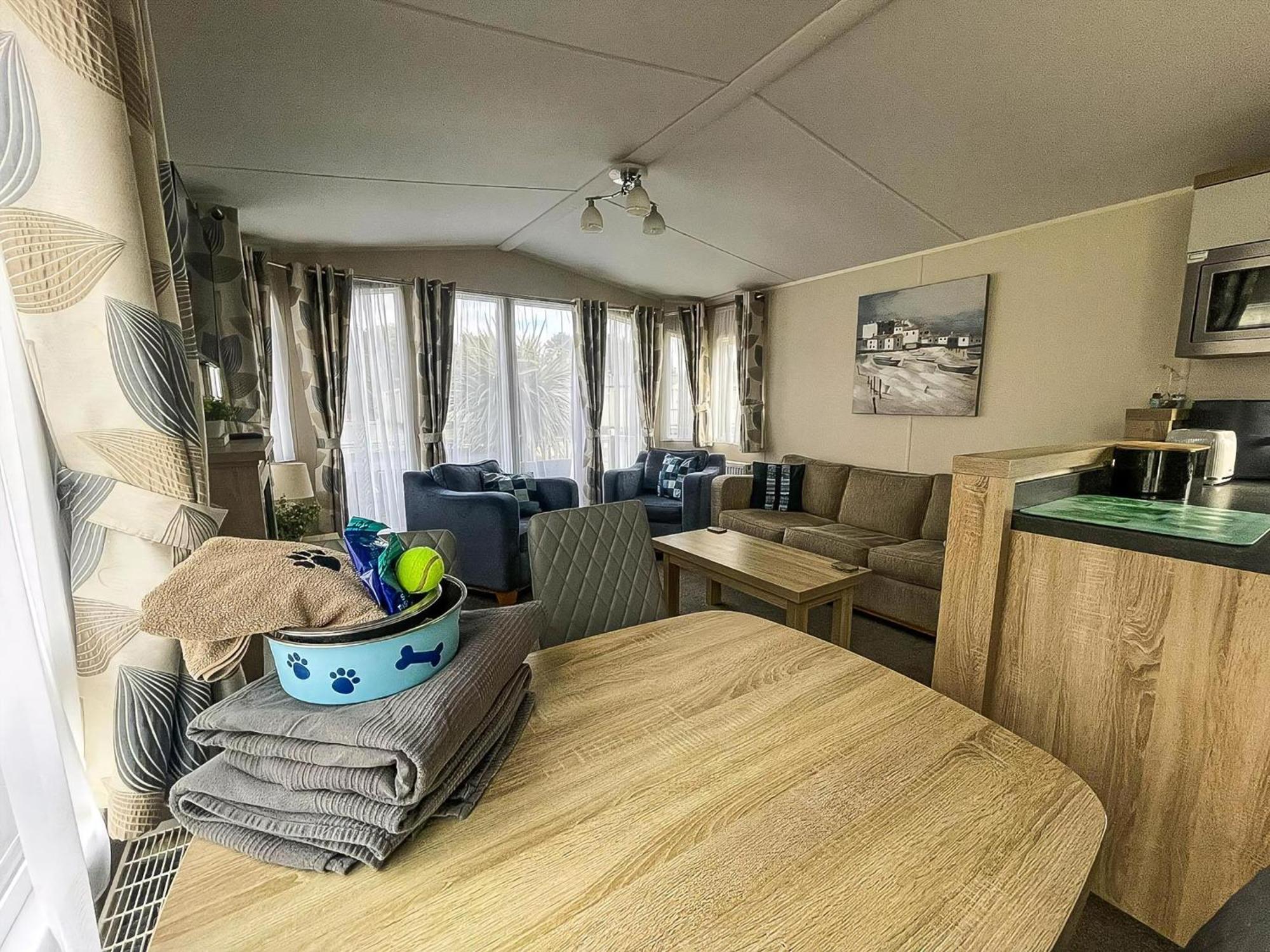 6 Berth Caravan With Wifi At Wells-Next-The-Sea In Norfolk Ref 72032T Hotel Екстериор снимка